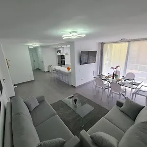 https://modern-3-bedroom-luxury-apartment-in-torremolinos.1costadelsol.com